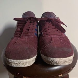 Adidas Men’s Gazelle Sneakers maroon and navy